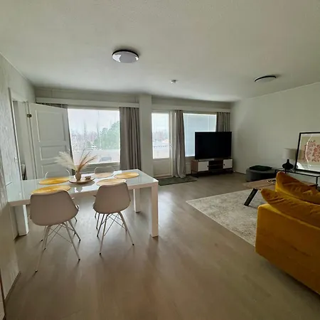 Spacious Three-bedroom Appartement *