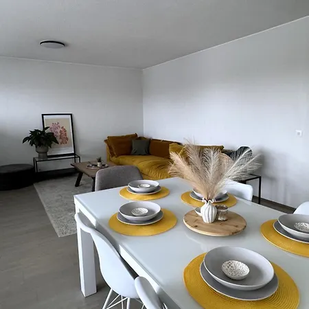 Spacious Three-bedroom Appartement