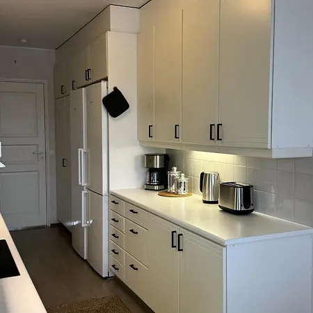 Appartement Spacious Three-bedroom *